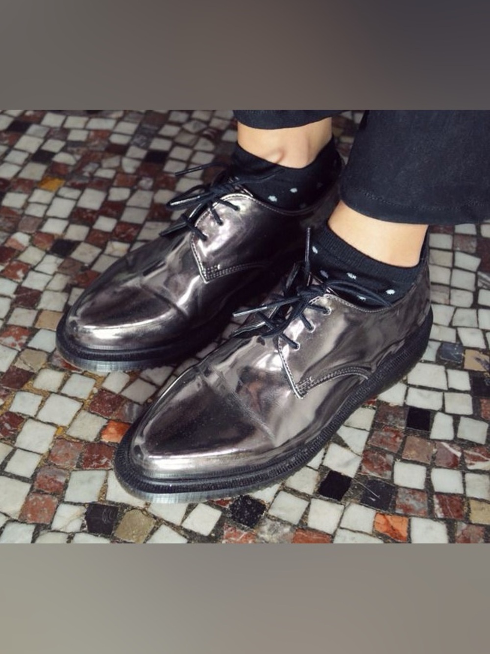 Dr. Martens Tanner Patent Leather Metallic Pewter Lace-Up Oxfords *Minor Flaws*